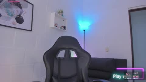 Snapshot of alysonn_conner chatting on 11.24.25 Alyson online show from 11.24.25