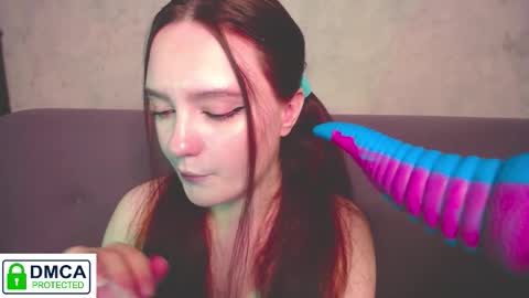 Alyssa online show from 11.24.25