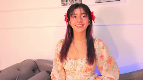 Snapshot of alyssa_joness chatting on 10.21.25 alyssa_joness online show from 10.21.25