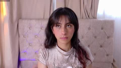 Snapshot of alyssa_joness chatting on 11.11.25 alyssa_joness online show from 11.11.25