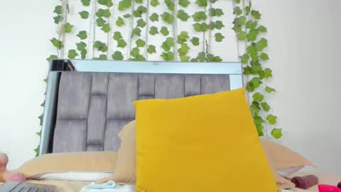 alyssia online show from 10.11.25