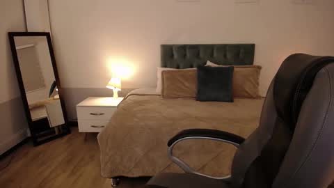 alyssia wolds online show from 01.21.25