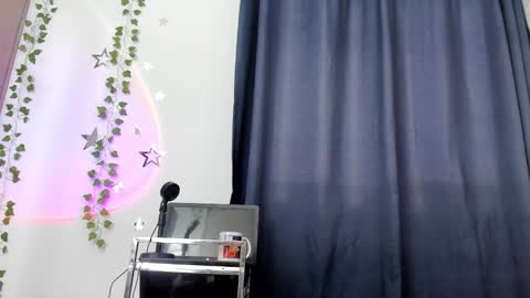    online show from 02.06.25