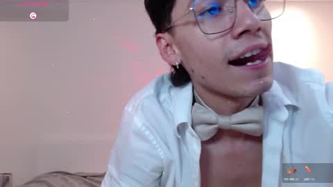 Snapshot of amad696 chatting on 12.29.24 Amad Passer x guests Independent model online show from 12.29.24