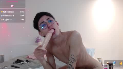 Snapshot of amad696 chatting on 12.31.24 Amad Passer x guests Independent model online show from 12.31.24