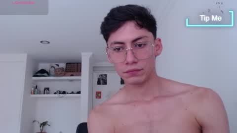 Snapshot of amad696 chatting on 02.04.25 Amad Passer x guests Independent model online show from 02.04.25