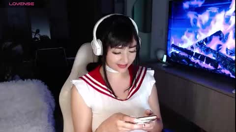 amadahaokii online show from 10.21.25