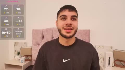 Snapshot of amadeo_wild chatting on 10.25.25 Amadeo Wild online show from 10.25.25