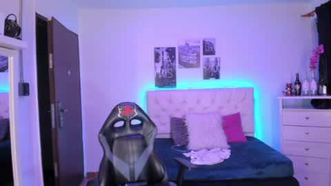 B I A N C A online show from 12.20.24