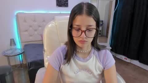 Snapshot of amaia_daniells chatting on 05.09.26 B I A N C A online show from 05.09.26