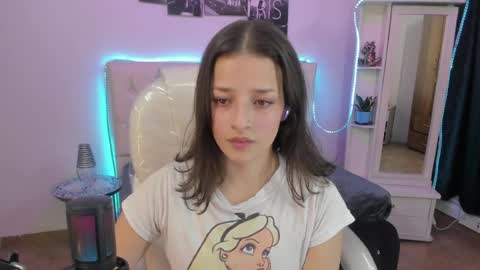 Snapshot of amaia_daniells chatting on 05.18.26 B I A N C A online show from 05.18.26