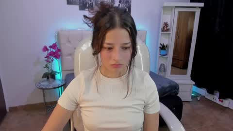 Snapshot of amaia_daniells chatting on 05.29.26 B I A N C A online show from 05.29.26