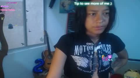 Snapshot of amaia_t chatting on 06.18.26 Amaia online show from 06.18.26