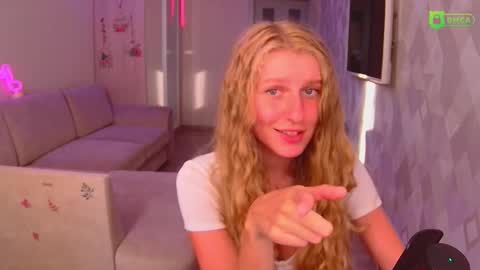 Amalia online show from 09.20.25