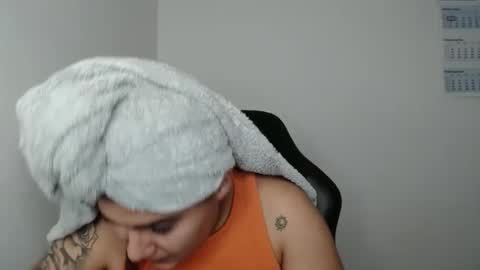 The queen of the biceps  online show from 03.06.25