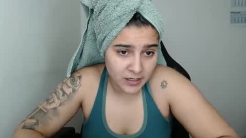 The queen of the biceps  online show from 03.11.25