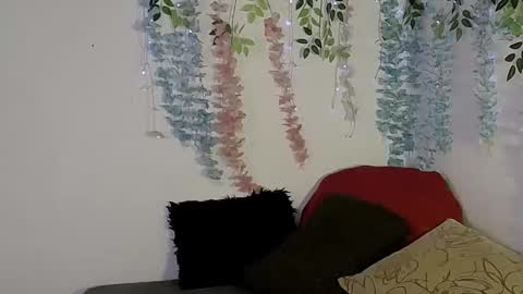 Snapshot of amanda_milf_1 chatting on 11.27.25 amanda milf 1 online show from 11.27.25