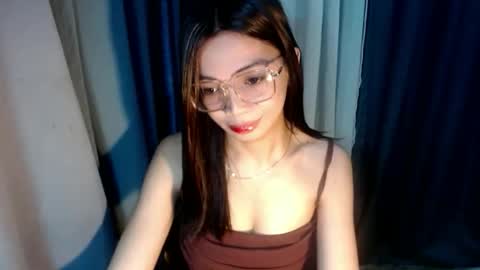 Snapshot of amarabellax chatting on 04.29.26 BELLA online show from 04.29.26