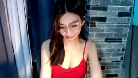 Snapshot of amarabellax chatting on 05.17.26 BELLA online show from 05.17.26