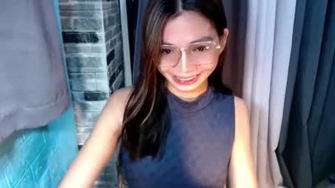 Snapshot of amarabellax chatting on 05.29.26 BELLA online show from 05.29.26