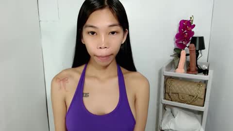 Snapshot of amarah_slut chatting on 10.29.25 Amarah online show from 10.29.25