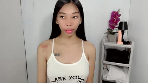 Snapshot of amarah_slut chatting on 11.02.25 Amarah online show from 11.02.25