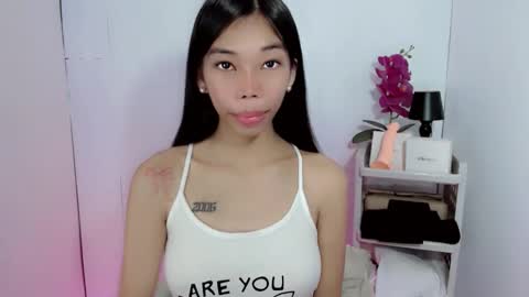 Snapshot of amarah_slut chatting on 11.12.25 Amarah online show from 11.12.25