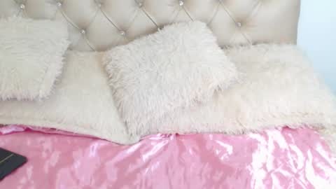 Snapshot of amaranta_f00x chatting on 02.04.25 Amaranta online show from 02.04.25