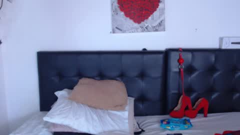   online show from 03.07.25