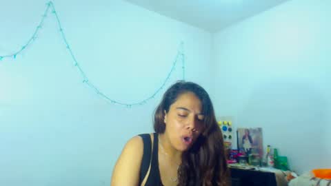 Snapshot of amararoberts08 chatting on 12.12.24 Amara Julia online show from 12.12.24