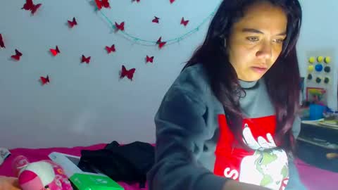 Snapshot of amararoberts08 chatting on 01.08.25 Amara Julia online show from 01.08.25