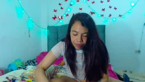 Snapshot of amararoberts08 chatting on 01.17.25 Amara Julia online show from 01.17.25