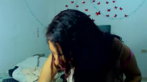 Snapshot of amararoberts08 chatting on 01.21.25 Amara Julia online show from 01.21.25