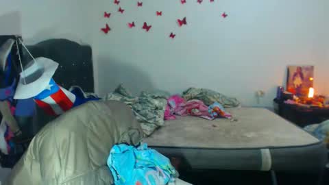 Snapshot of amararoberts08 chatting on 10.05.25 Amara Julia online show from 10.05.25