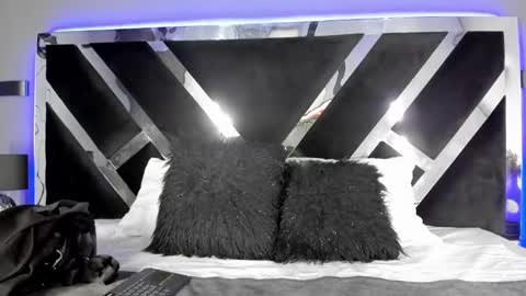 Snapshot of amarettho chatting on 01.14.25 Emily online show from 01.14.25