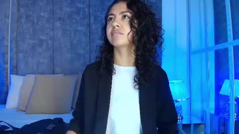 Snapshot of amarettho chatting on 07.17.26 Emily online show from 07.17.26