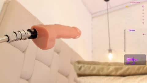 Snapshot of amatiista_12 chatting on 02.05.25 A M A T I S T A online show from 02.05.25