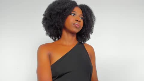 Snapshot of amatiistur chatting on 01.15.25 Tammy online show from 01.15.25