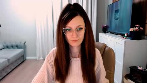 Snapshot of amazingeyes89 chatting on 12.12.24 Izza online show from 12.12.24