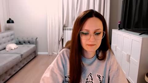 Snapshot of amazingeyes89 chatting on 01.15.25 Izza online show from 01.15.25