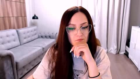 Snapshot of amazingeyes89 chatting on 02.24.25 Izza online show from 02.24.25