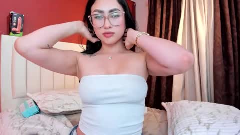 Sara  online show from 09.24.25