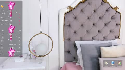 Snapshot of ambar_adamss chatting on 12.28.24 Sara online show from 12.28.24