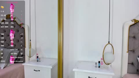 Snapshot of ambar_adamss chatting on 12.29.24 Sara online show from 12.29.24