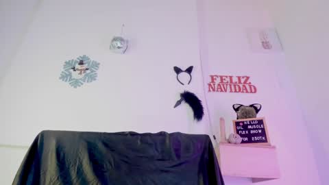 Snapshot of ambar_fitness88 chatting on 12.30.24 Ambar fitness88 online show from 12.30.24