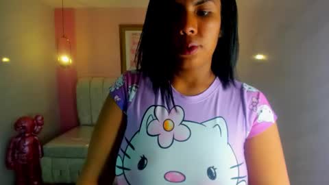 Snapshot of ambar_fox_s chatting on 11.19.25 Ambar online show from 11.19.25
