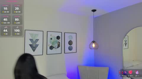 ambarevans_ online show from 09.17.25