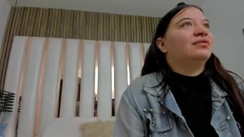 AmbarGills online show from 01.13.26