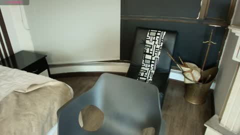 Ambar Ross online show from 02.11.25