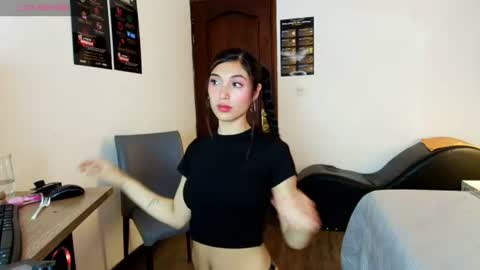 Snapshot of ambaross chatting on 07.10.26 Ambar Ross online show from 07.10.26